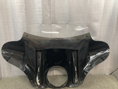NEW HARLEY DAVIDSON FRONT HEADLIGHT BATWING FAIRING WINDSHIELD