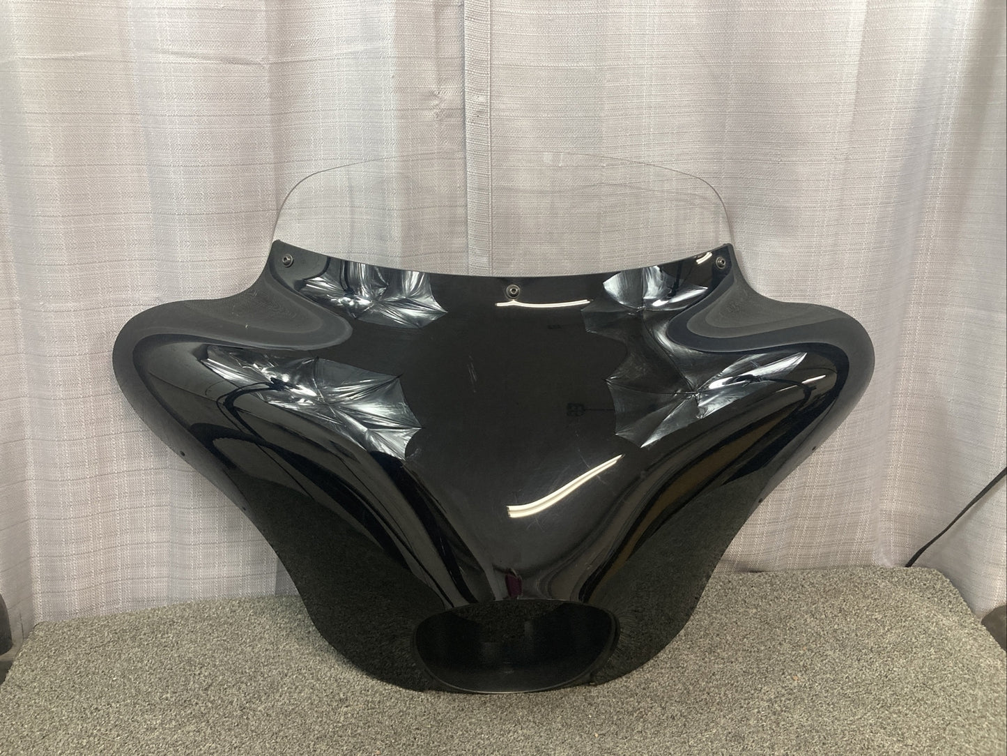 NEW HARLEY DAVIDSON FRONT HEADLIGHT BATWING FAIRING WINDSHIELD