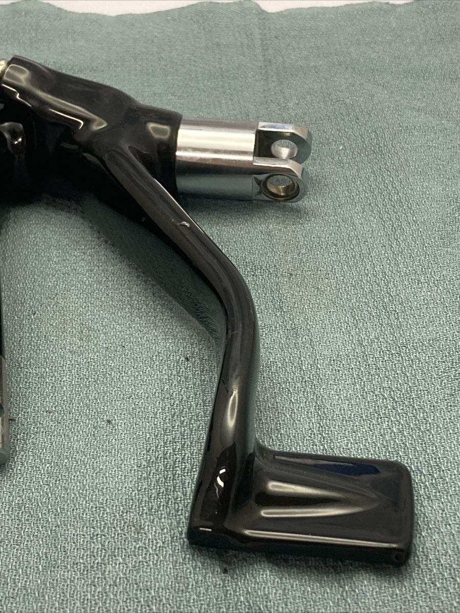 NEW HARLEY DAVIDSON 50600191 BLACK, MID CONTROL MOUNT BRACKET BRAKE PEDAL