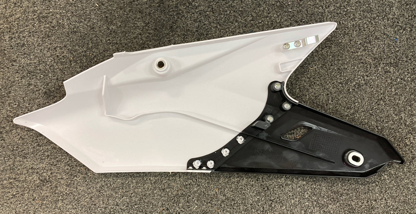 NEW GENUINE YAMAHA 1SL-21710-00 Side Cover Assembly 1