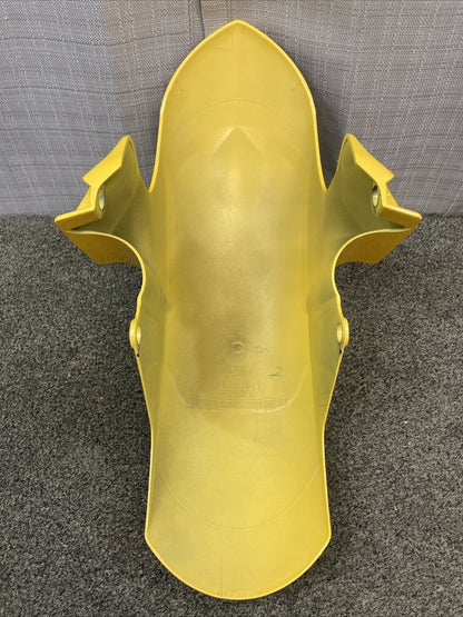 NEW GENUINE YAMAHA 2C0-21511-00-P7 Fender, Front
