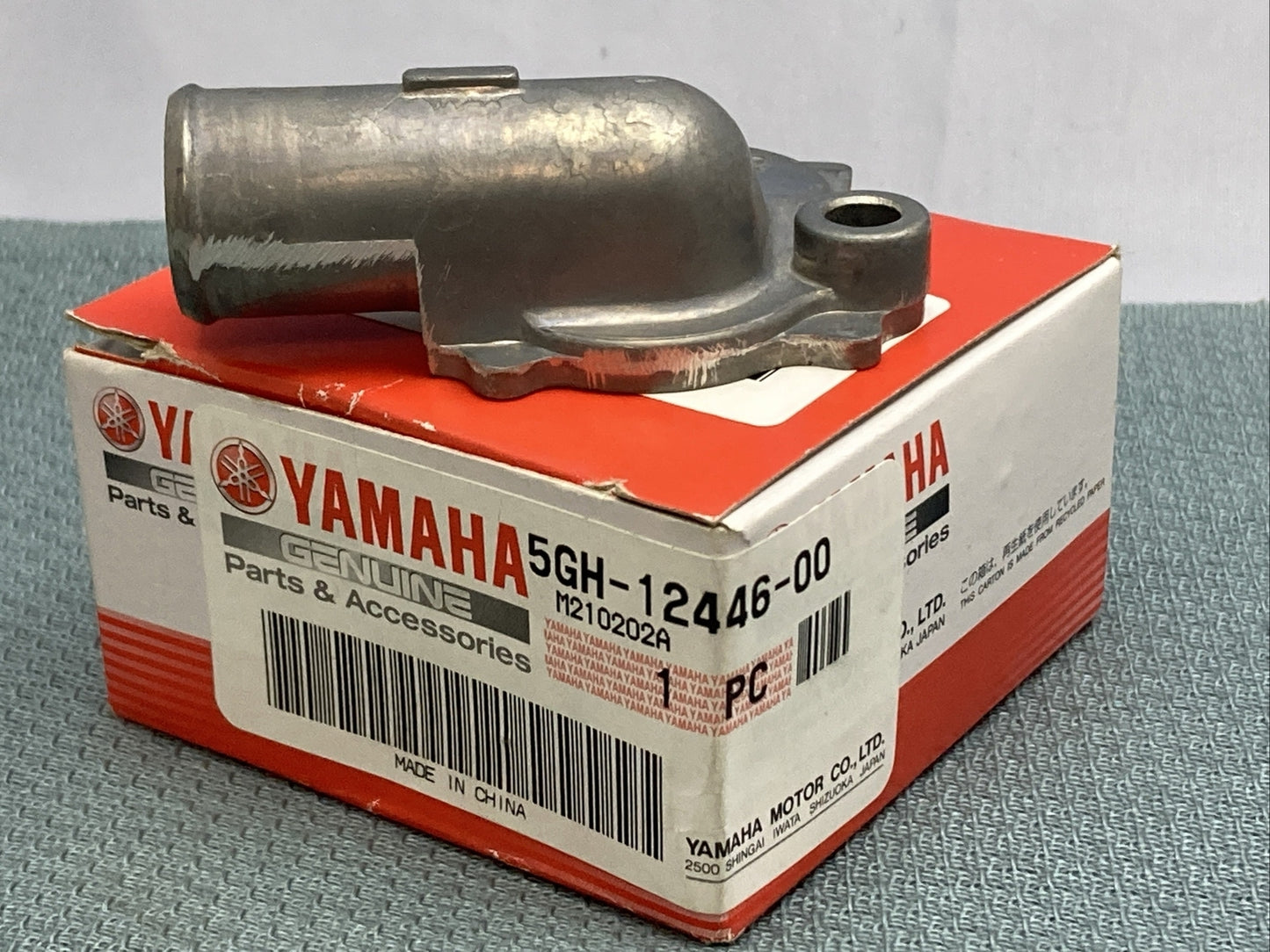 NEW GENUINE YAMAHA 5GH-12446-00 RADIATOR HOSE Joint