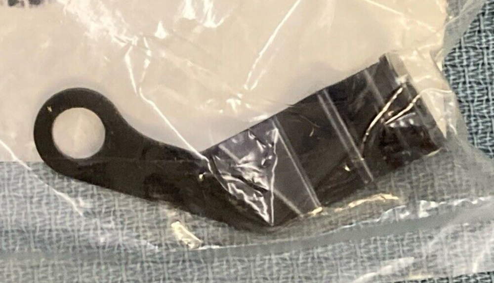 NEW GENUINE YAMAHA 2S3-21598-00 FRONT BRAKE MASTER CYLINDER  Holder, Wire 2