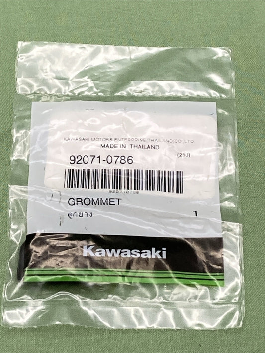 NEW GENIUNE KAWASAKI 92071-0786 GROMMET MUFFLER