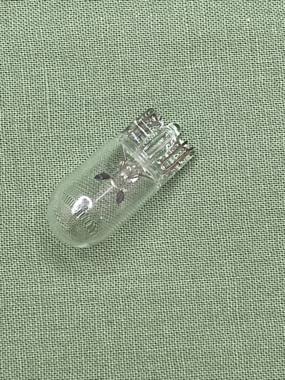 NEW GENIUNE KAWASAKI 92069-1016 Bulb, 12V 5W