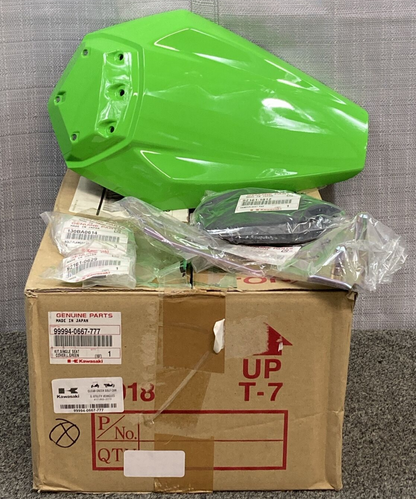 NEW GENUINE KAWASAKI 99994-0667-777 Kit, Single Seat Cover, L.green