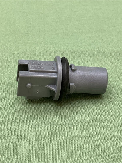 NEW GENIUNE KAWASAKI 23017-0001 Socket, Head Lamp