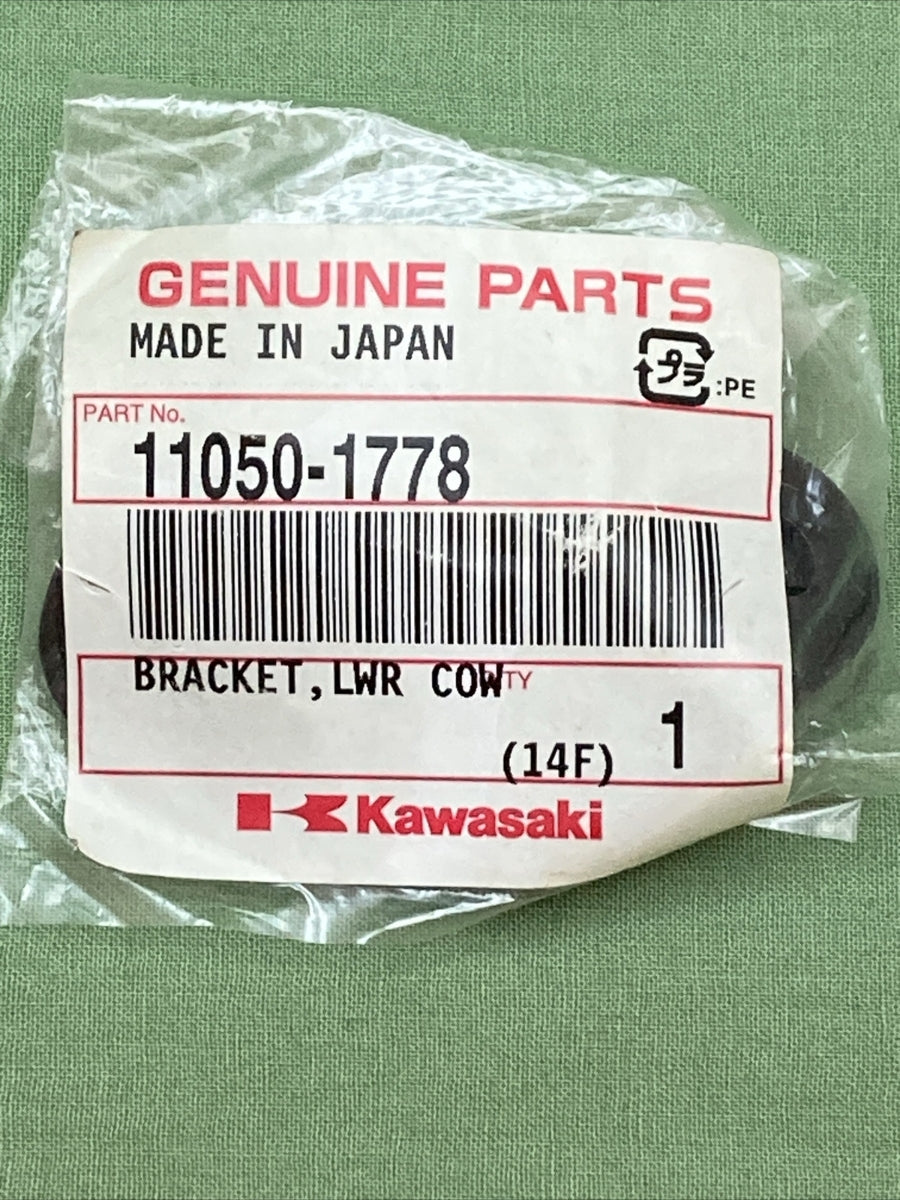 NEW GENIUNE KAWASAKI 11050-1778 Bracket, Lwr Cowling, Rh