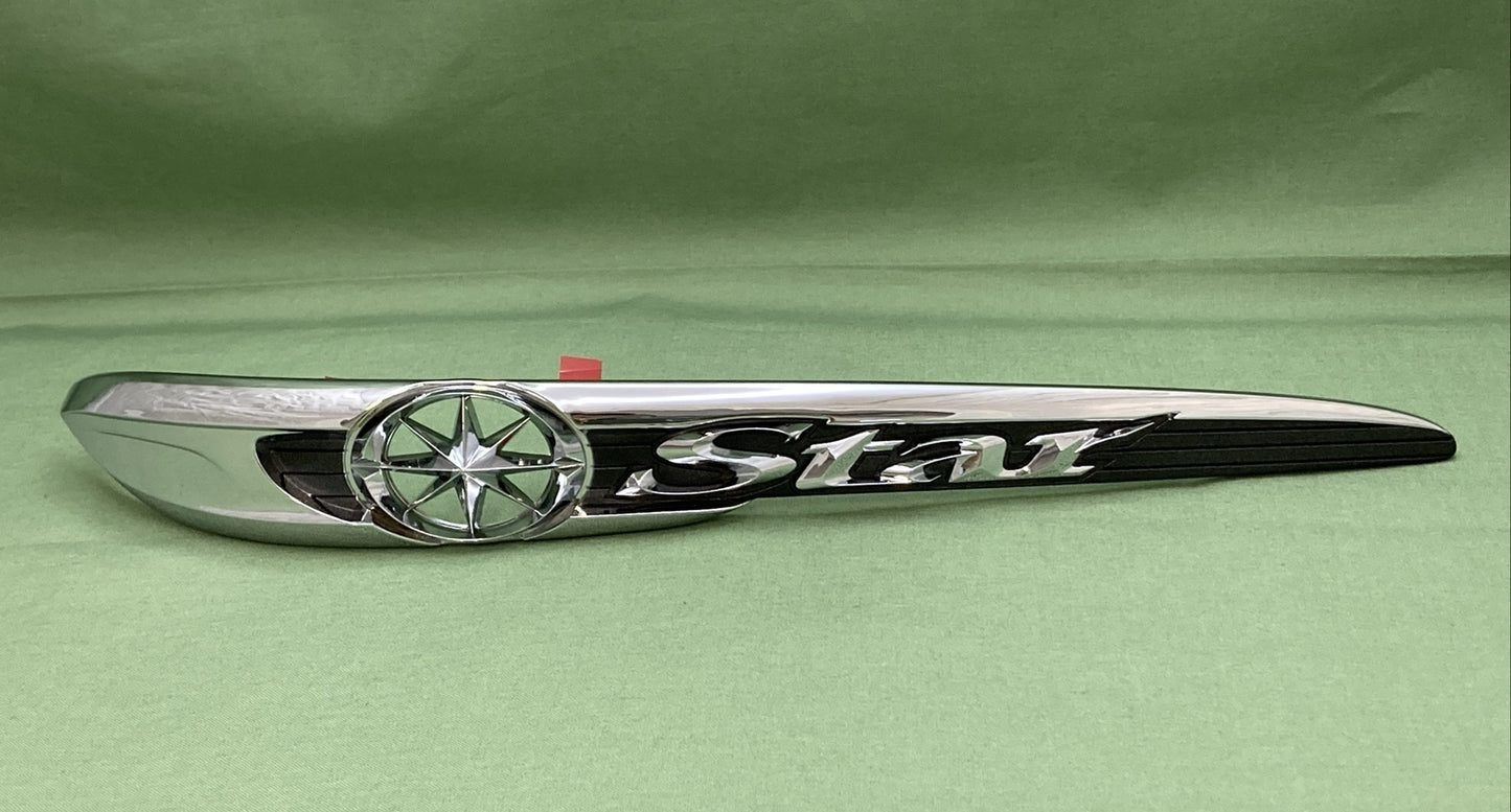 NEW GENIUNE YAMAHA 3D8-2416B-00 Emblem FUEL TANK