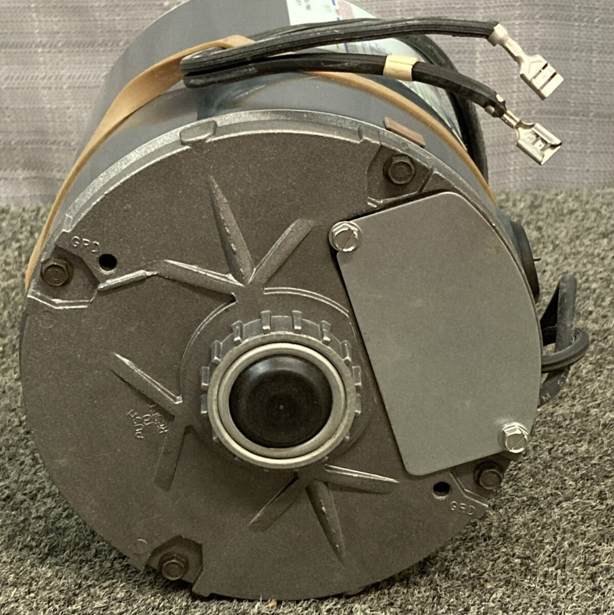 NEW GE MOTORS C-61194 AC MOTOR THERMALLY PROTECTED