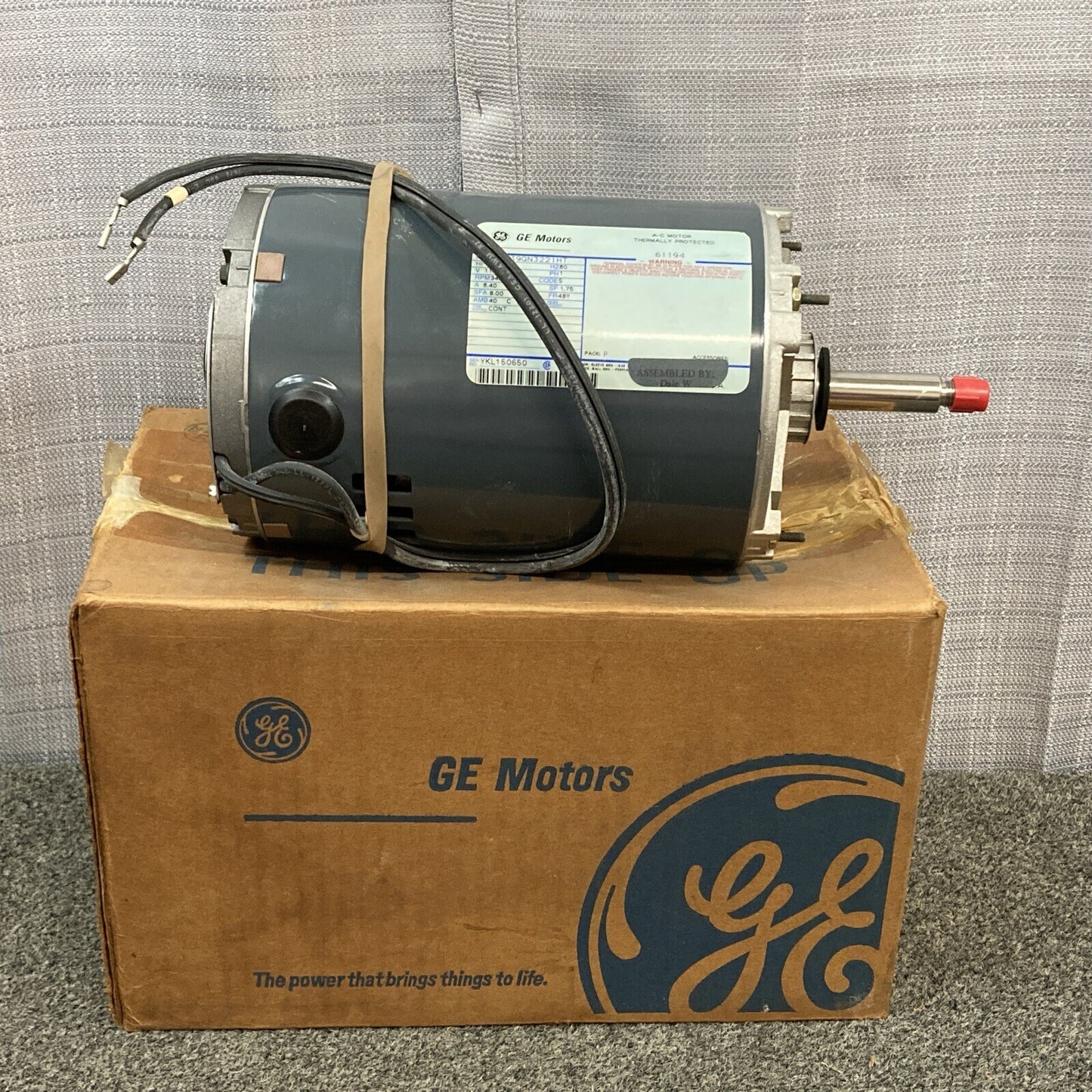 NEW GE MOTORS C-61194 AC MOTOR THERMALLY PROTECTED