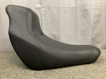 NEW GENUINE HARLEY DAVIDSON 52000496 SEAT,RDR/FULL,SOLO FXLRS 2020-23