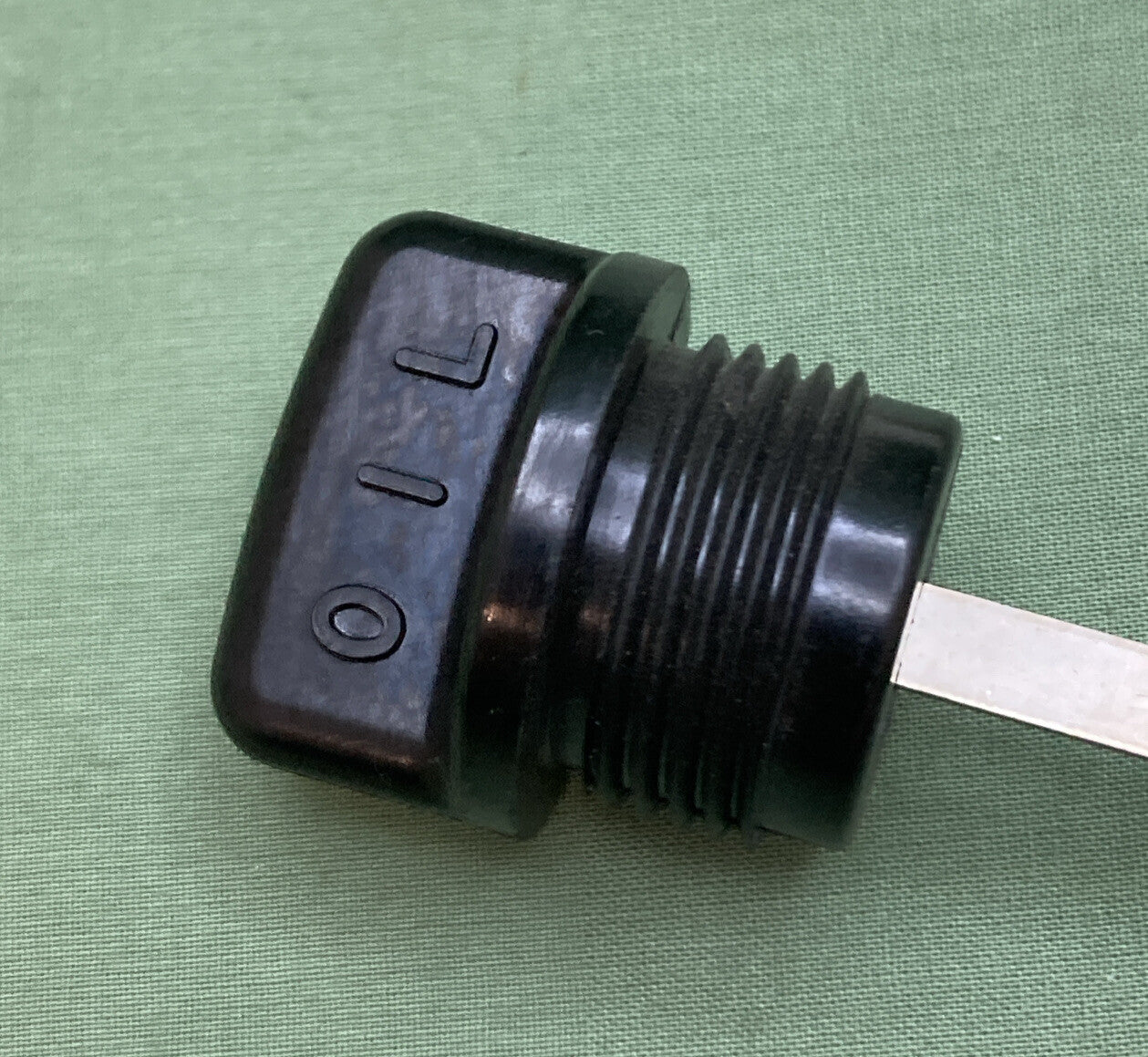 NEW REPLACES SUBARU ROBIN 235-63601-11 OIL GAUGE