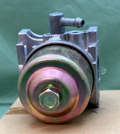 NEW GENUINE SUBARU ROBIN 226-62403-10 CARBURETOR AY