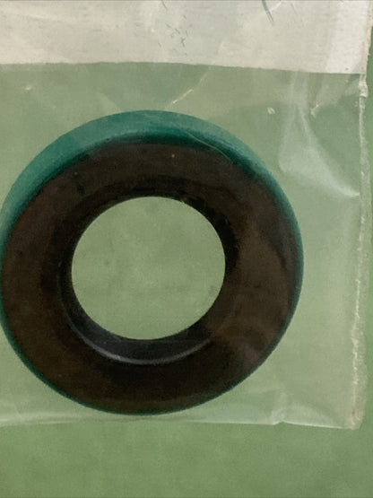 NEW GENUINE WISCONSIN PH557A SEAL OIL 1 1/2