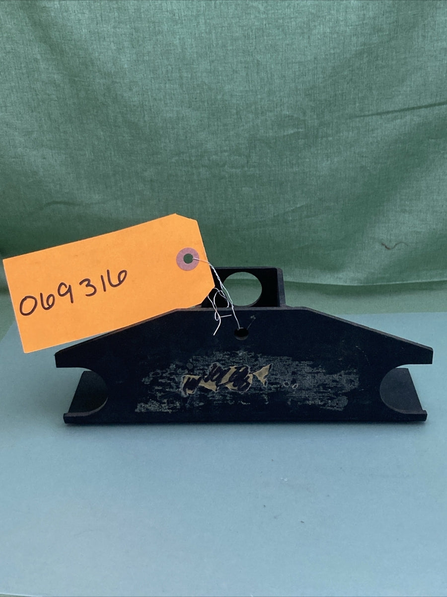 NEW REPLACES BARNES 069316 BRACKET,SUPPORT,LOWER