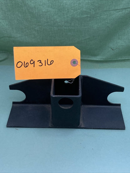 NEW REPLACES BARNES 069316 BRACKET,SUPPORT,LOWER