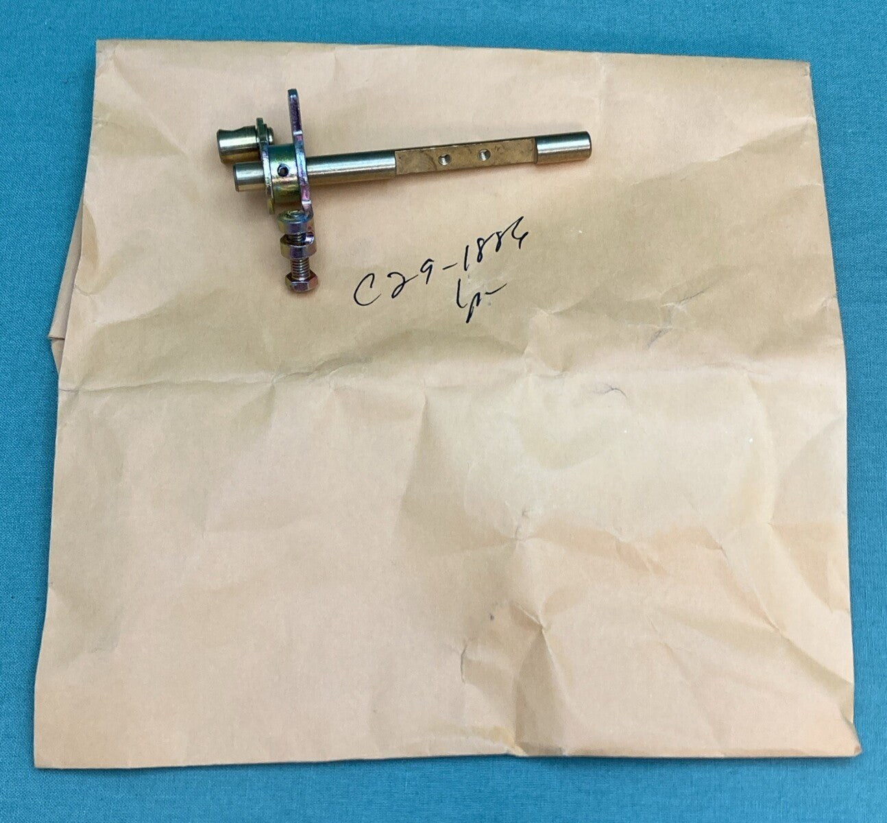 NEW REPLACES WISCONSIN C29-1886 SHAFT AND LEVER