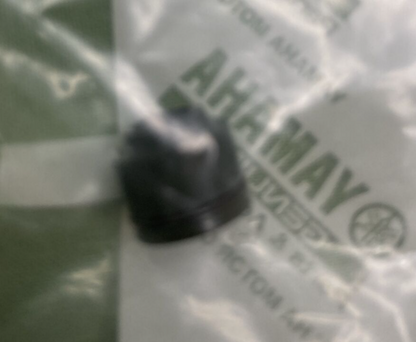 NEW GENUINE YAMAHA 4TE-12119-00 Seal, Valve Stem
