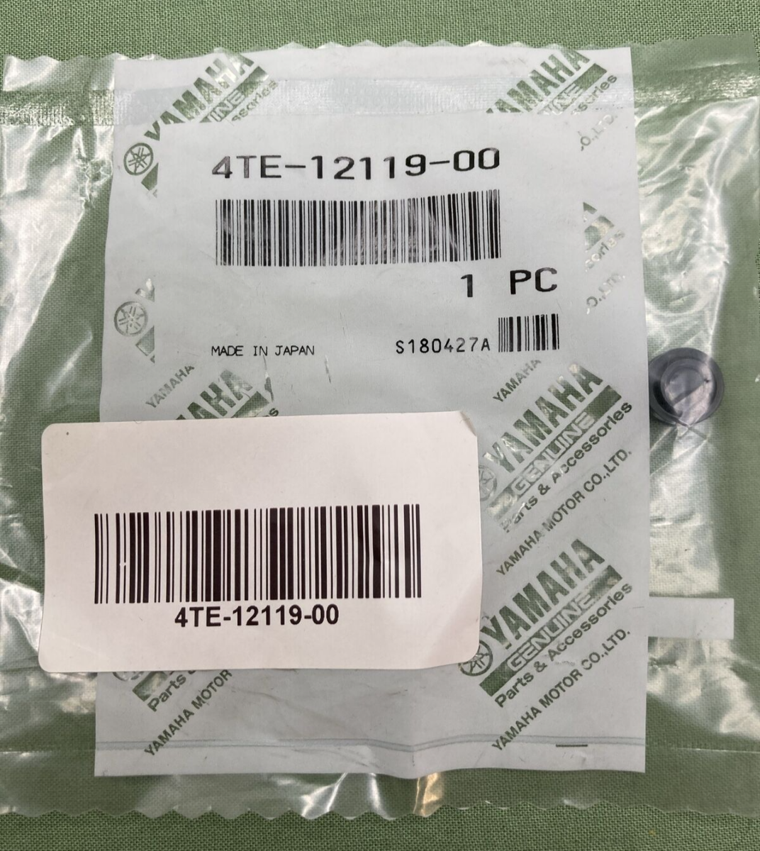 NEW GENUINE YAMAHA 4TE-12119-00 Seal, Valve Stem