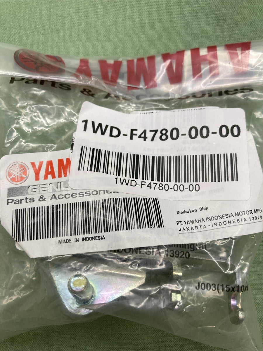 NEW GENUINE YAMAHA 1WD-F4780-00 Seat Lock Assembly