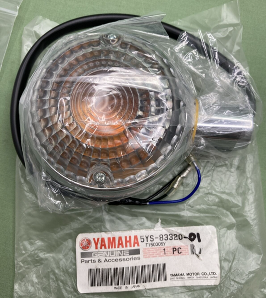NEW GENUINE YAMAHA 5YS-83320-01 Front Flasher Light Assembly 2
