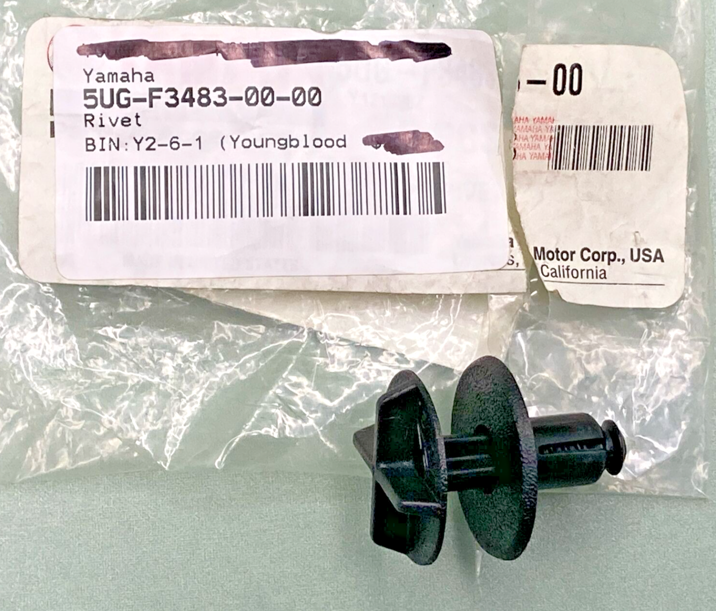 NEW GENUINE YAMAHA 5UG-F3483-00 Rivet