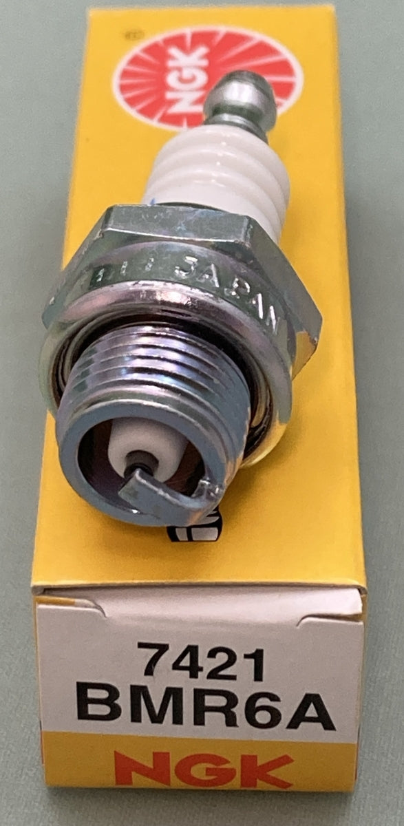 NEW GENUINE NGK KG-359796 SPARKPLUG PROCEDING BMR6A, 359796