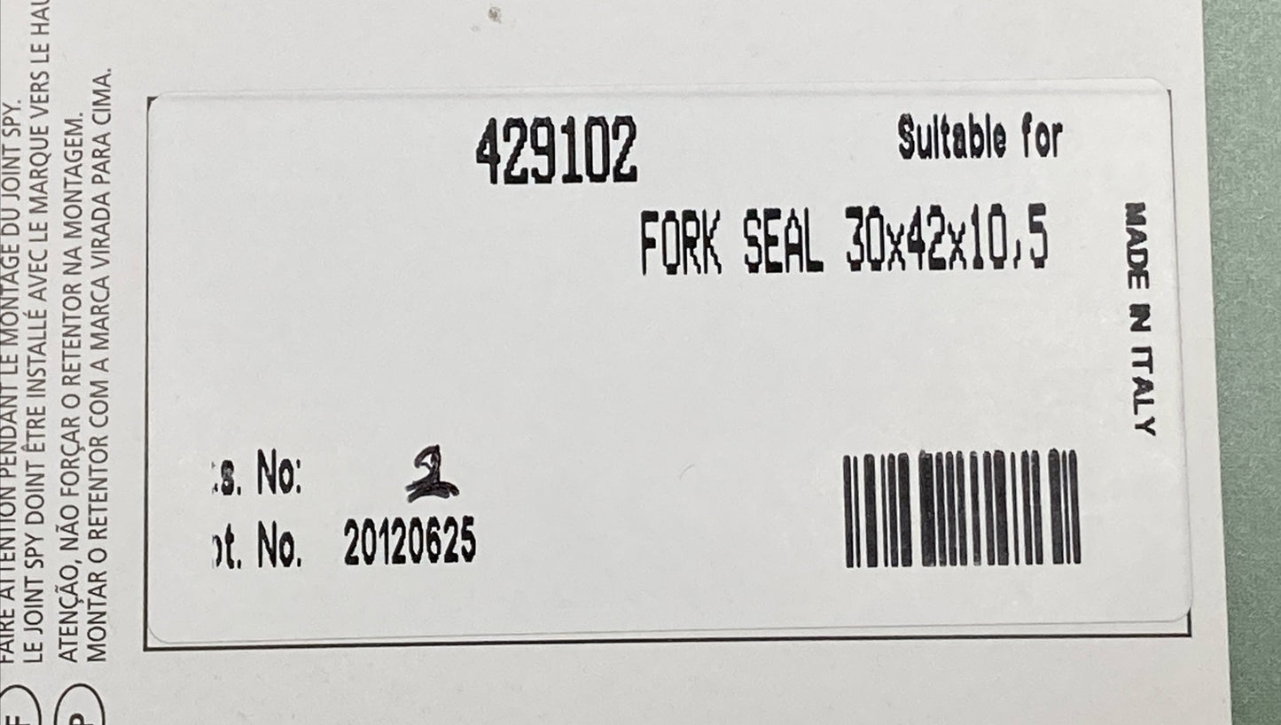 QTY 2 NEW GENUINE BIKEMASTER 429102 FORK SEAL 30X42X10.5
