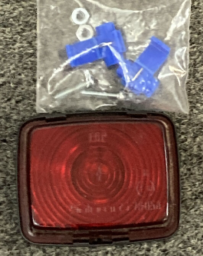 NEW SATURNUS AUTOOPREMA 16613 TAILLIGHT LENS 80X65X42 W/ MOUNTING SCREWS