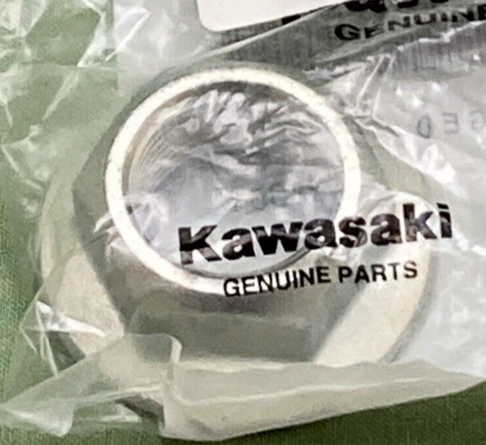 NEW GENUINE KAWASAKI 92210-2093 Nut, Flanged, 20MM