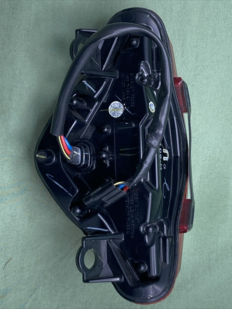 NEW REPLACES KAWASAKI 23025-0307 TAIL LAMP NINJA 650