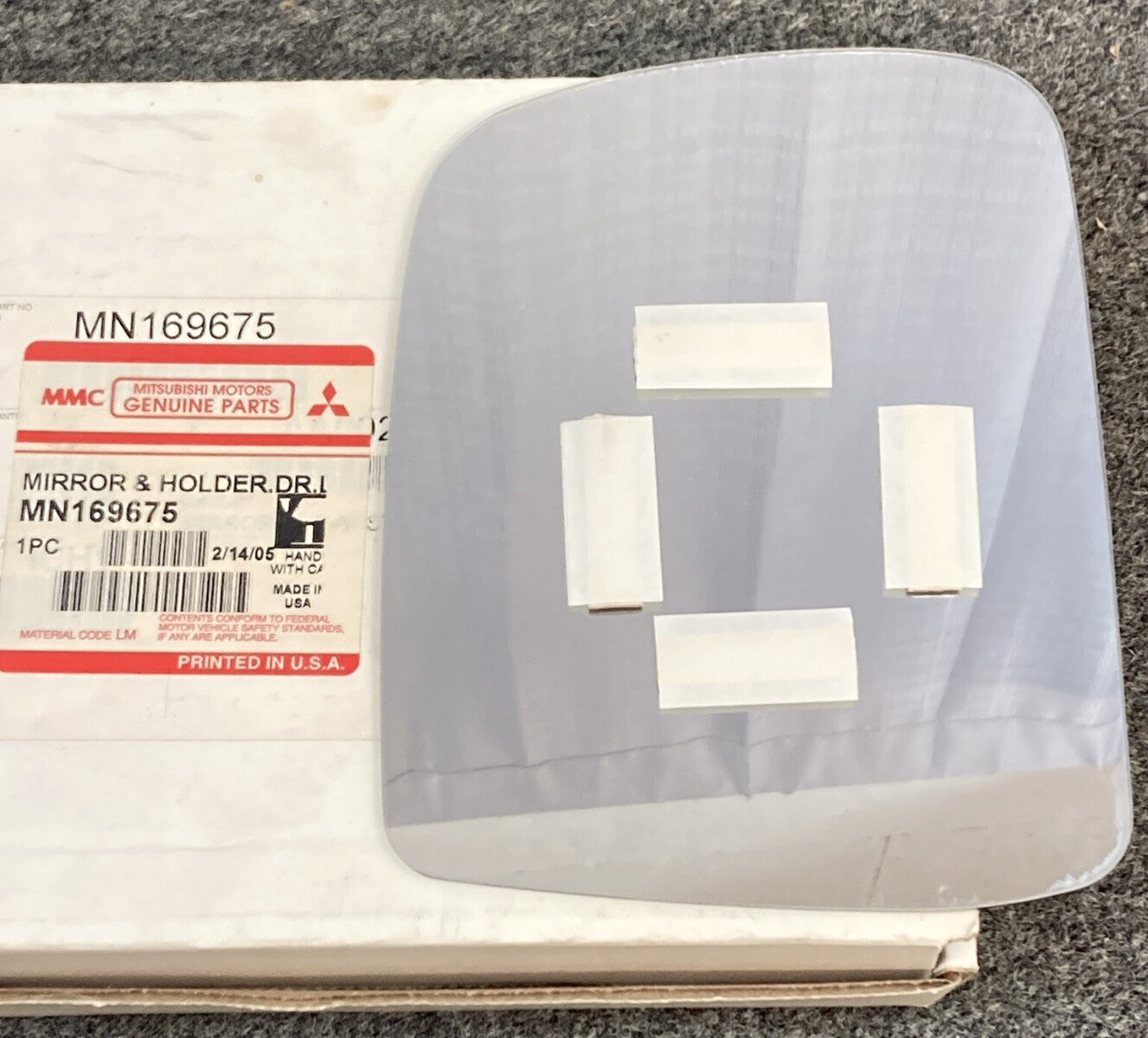 NEW GENUINE MITSUBISHI MN169675 LEFT Mirror Glass FOR 2006-2011 ENDEAVOR