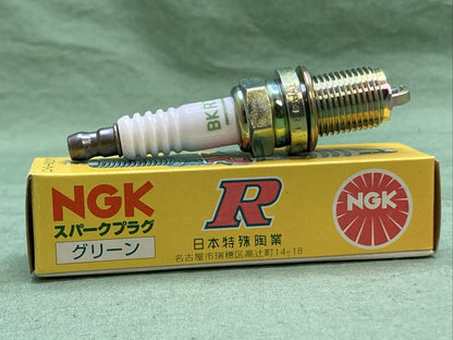 NEW NGK 6097 BKR7E SPARK PLUG