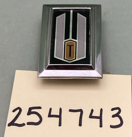 NEW GENUINE OLDSMOBILE 254743 TORONADO EMBLEM