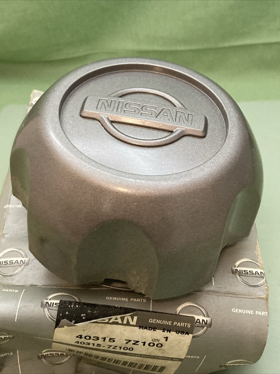 NEW GENUINE NISSAN 40315-7Z100S Disc Wheel Cap