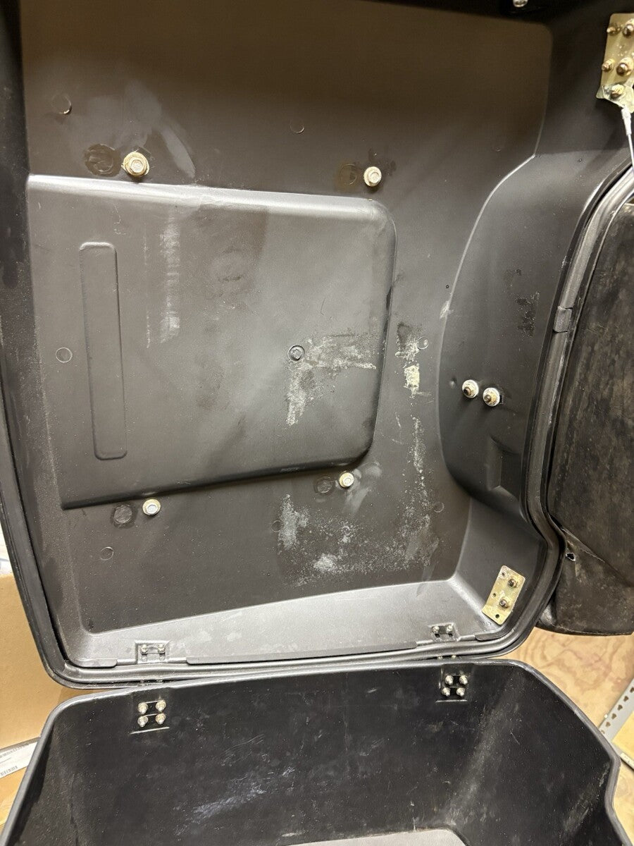 REPLACES HARLEY DAVIDSON BLACK TOUR PAK TRUNK PAK W/BACKREST AND TOP RACK