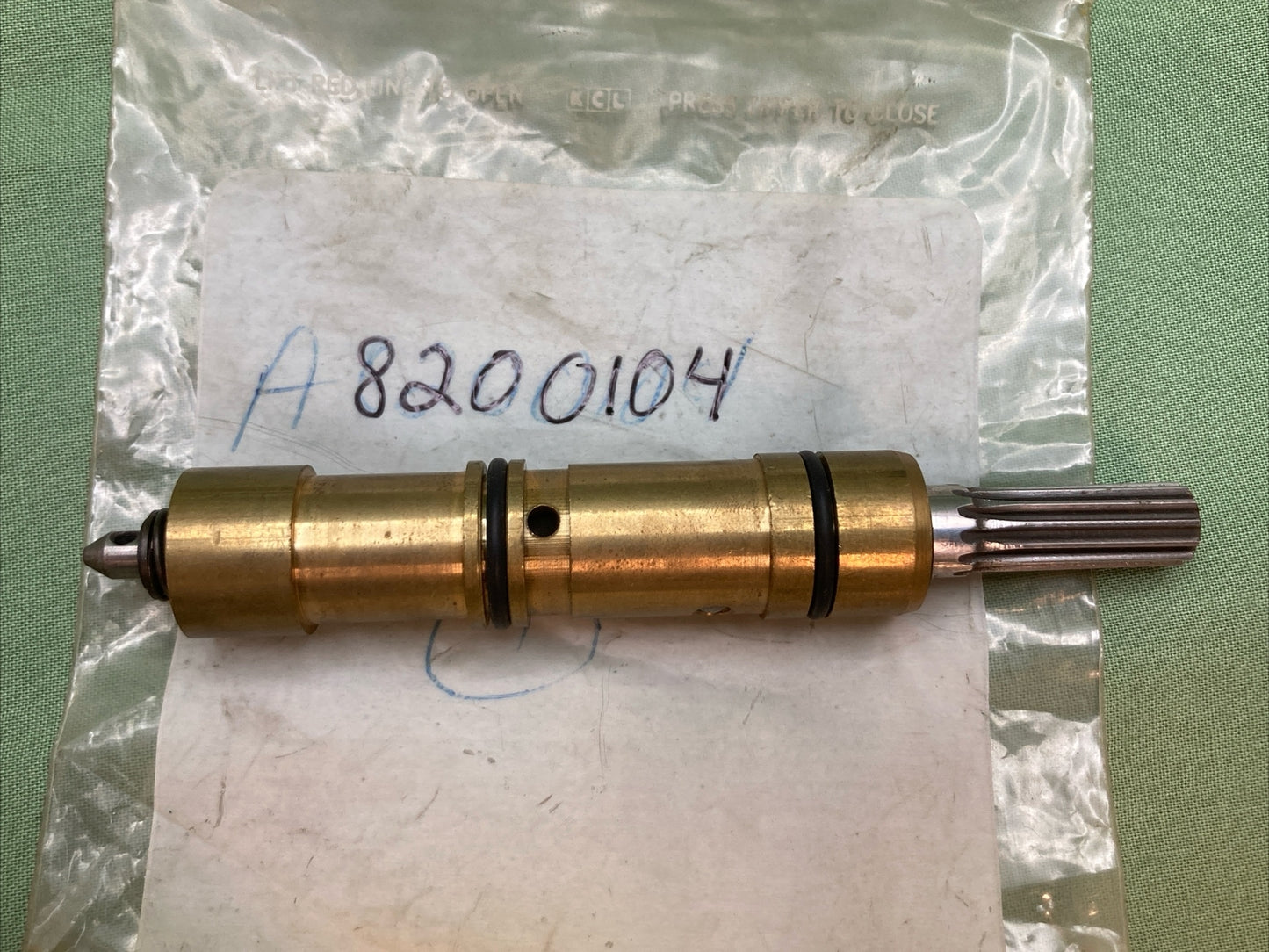 NEW REPLACES OLYMPYK 8200966 CHAINSAW OIL PUMP
