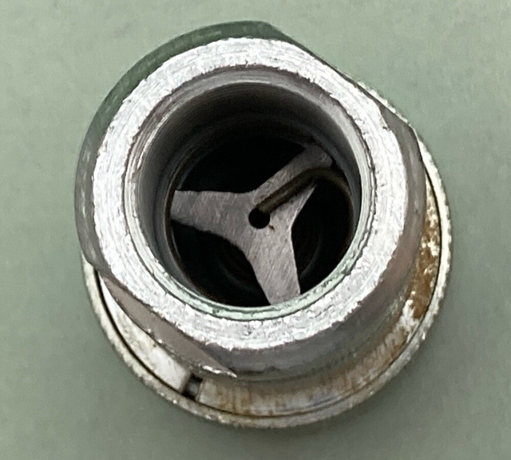NEW SAFEWAY HYDRAULICS S25-4P-BSP 1/2" QUICK CONNECT FEMALE COUPLER