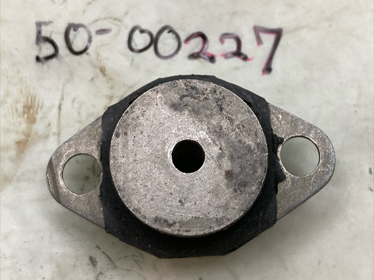 NEW REPLACES OLYMPYK CHAINSAW 50-00227 AV-MOUNT
