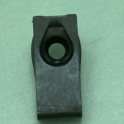 QTY 7 NEW AFTERMARKET 228960103 CLIP STYLE NUTS
