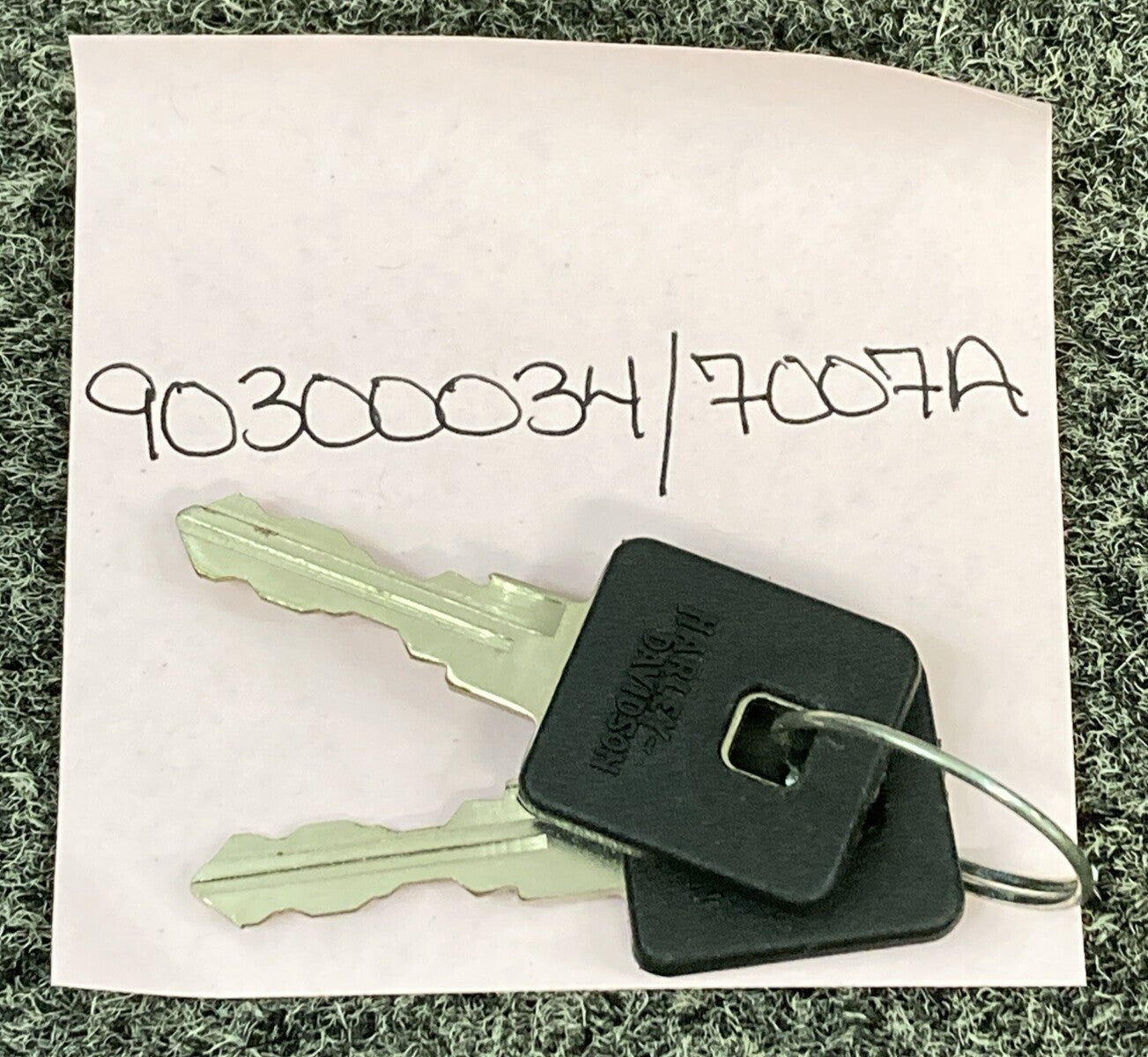 NEW REPLACES HARLEY DAVIDSON 90300034/7007A  KEY SET