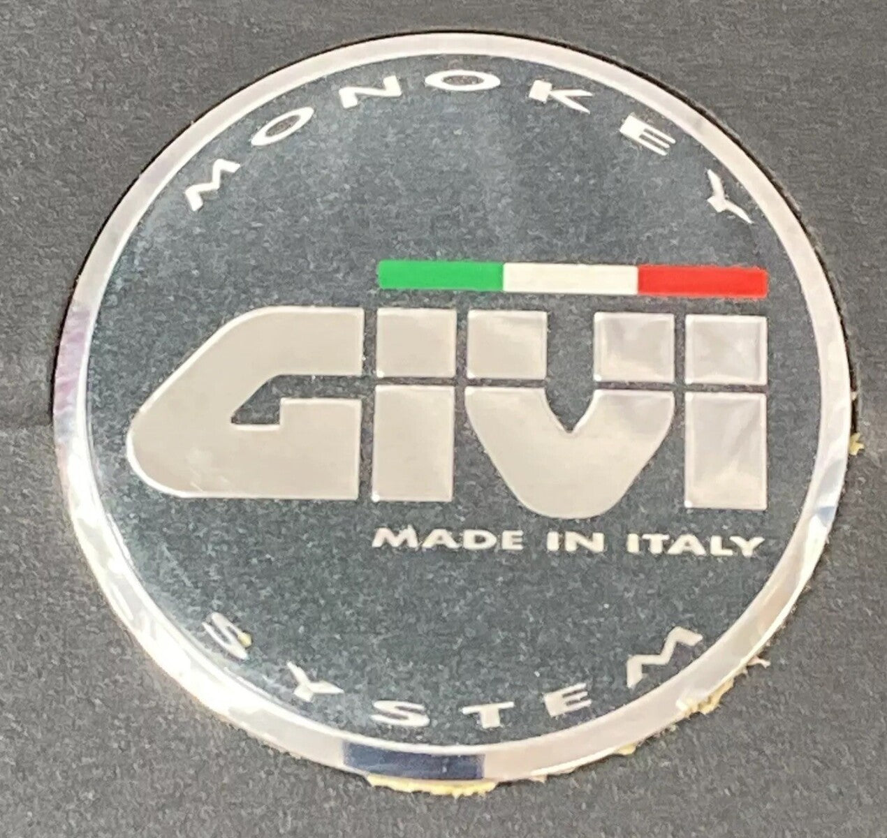 PAIR NEW GENUINE GIVI E21N PANNIER SIDE BAGS w/ keys.