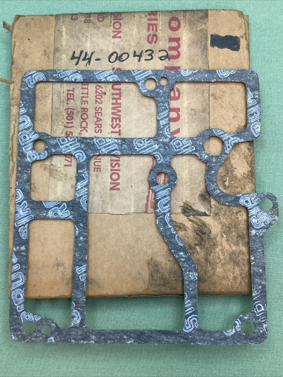 NEW REPLACES EFCO 4400432 GASKET