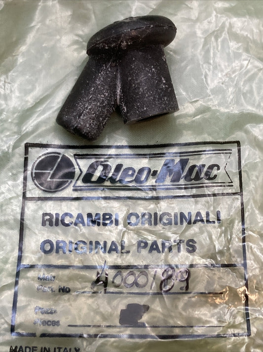 NEW GENUINE OLEO MAC 4000189 SPARK PLUG CAP