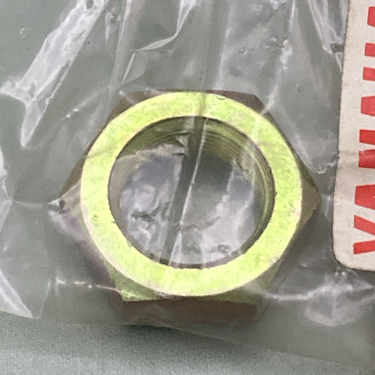 NEW GENUINE YAMAHA 90170-16182 CLUTCH Nut