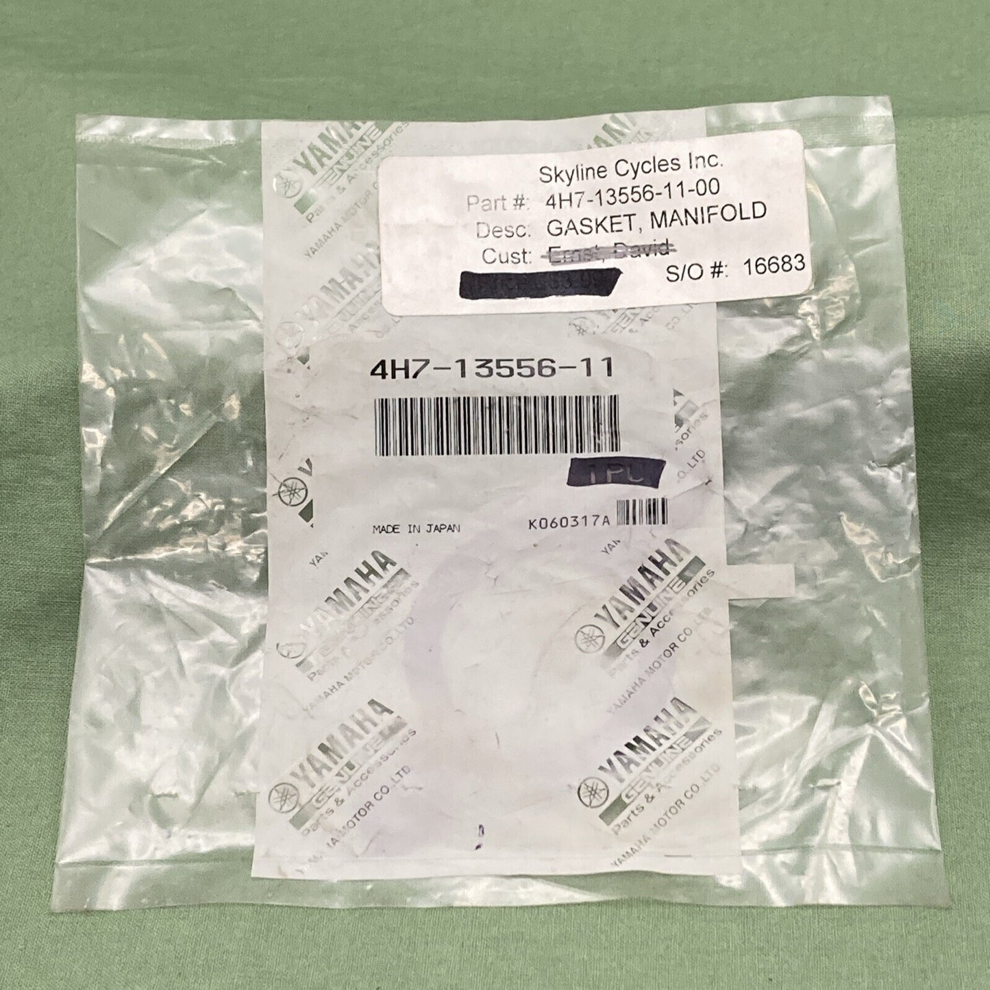 NEW GENUINE YAMAHA 4H7-13556-11 AIR CLEANER Gasket, Manifold