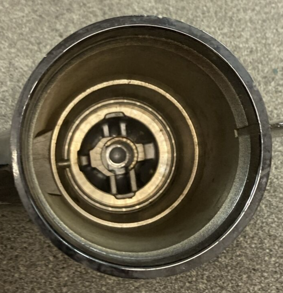 NEW GENUINE MERCURY 1647-8675 Gear Housing GEARCASE  P/N 1647-7350A4 FOR V6
