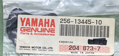 QTY 2 NEW GENUINE YAMAHA 256-13445-10 OIL PUMP Gasket, Element