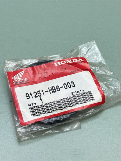 New GENUINE HONDA 91251-HB6-003 DUST SEAL
